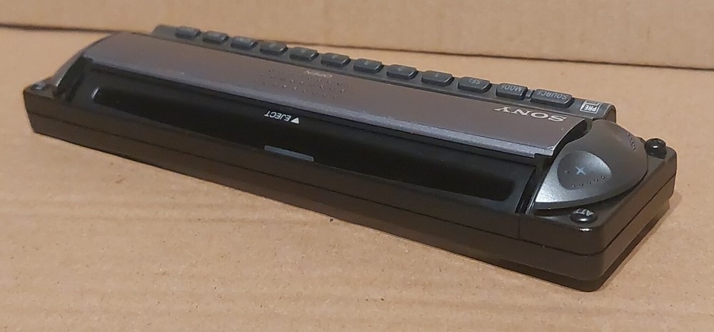 Sony CDX R3000 Faceplate