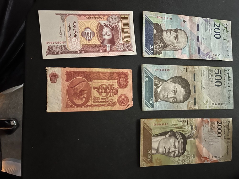 5 WORLD NOTES  - PAPER WORLD MONEY