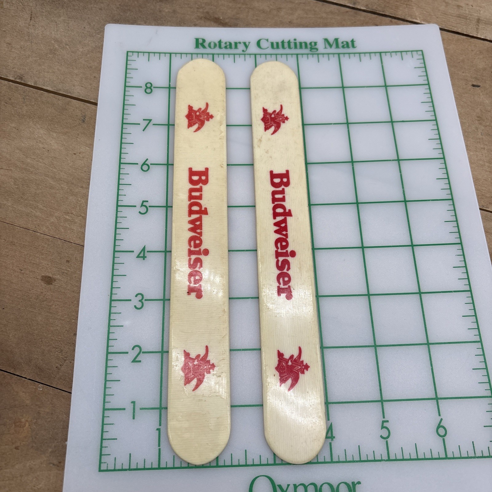 Vintage 1950s Budweiser Foam Scraper Breweriana Celluloid Lot Of 2 New Old Stock