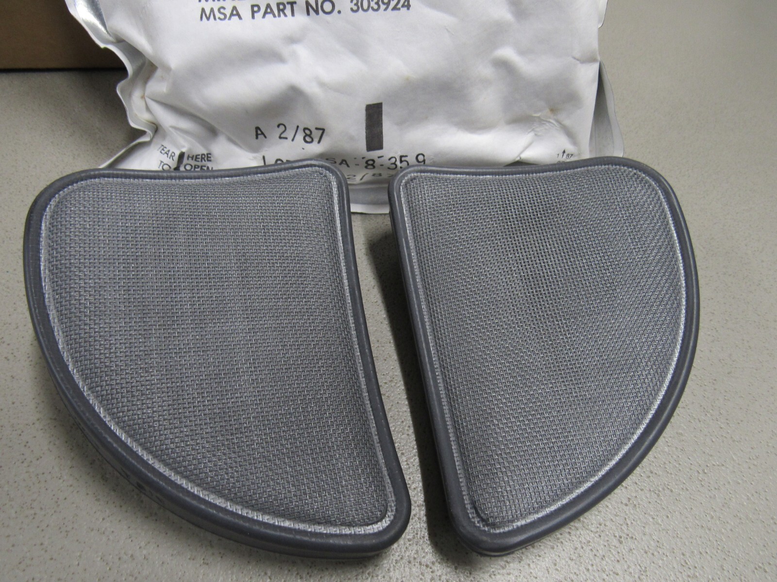 US M17 A1 A2 Gas Mask Filter Set MSA Mine Safety Appliance NOS 1987