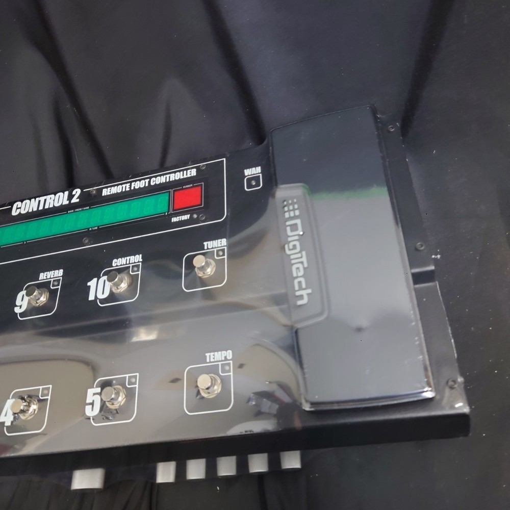 Digitech GSP1101 Multi Effects Processor Rack Guitar with Control 2 Foot Control