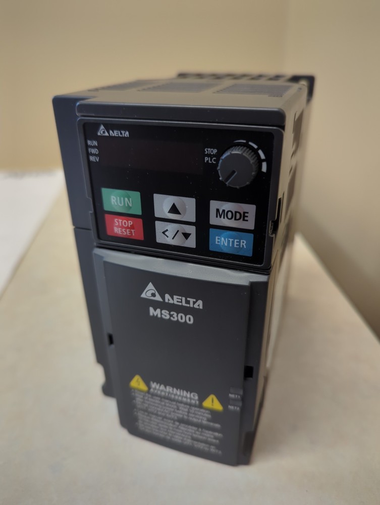 York S1-6109899- 460V 3PH 3-HP Programmed VFD