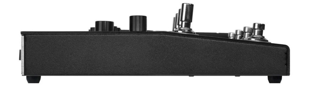 Valeton GP-200-K Bundle Multi-Effects Processor, 2x Cables, and GPB-1 Bag Black