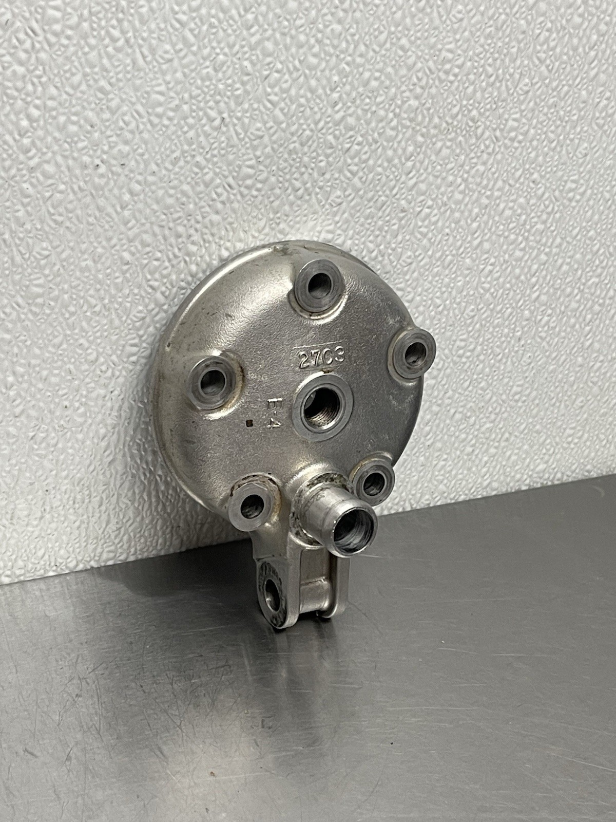 2001 - 2007 SUZUKI RM125 OEM ENGINE CYLINDER HEAD COVER DOME CAP 11111-36F11