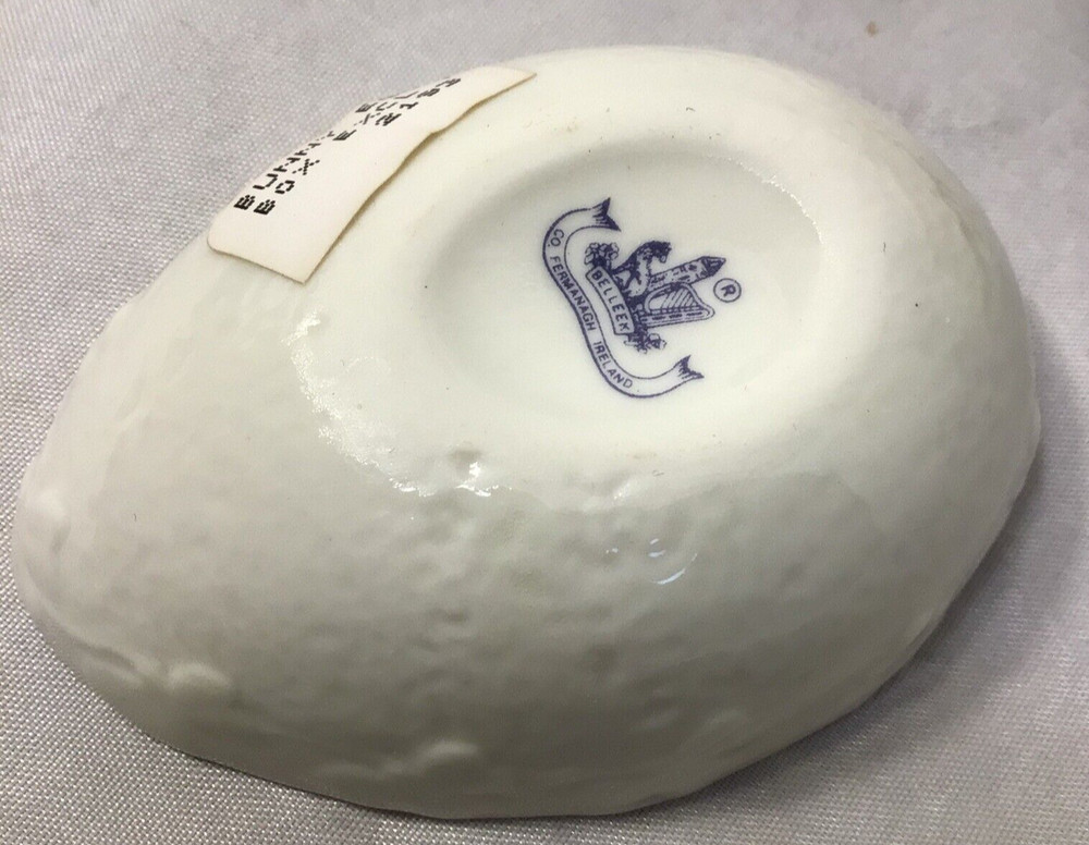 BALEEK "BUNNY" EGG TRINKET BOX - 2193