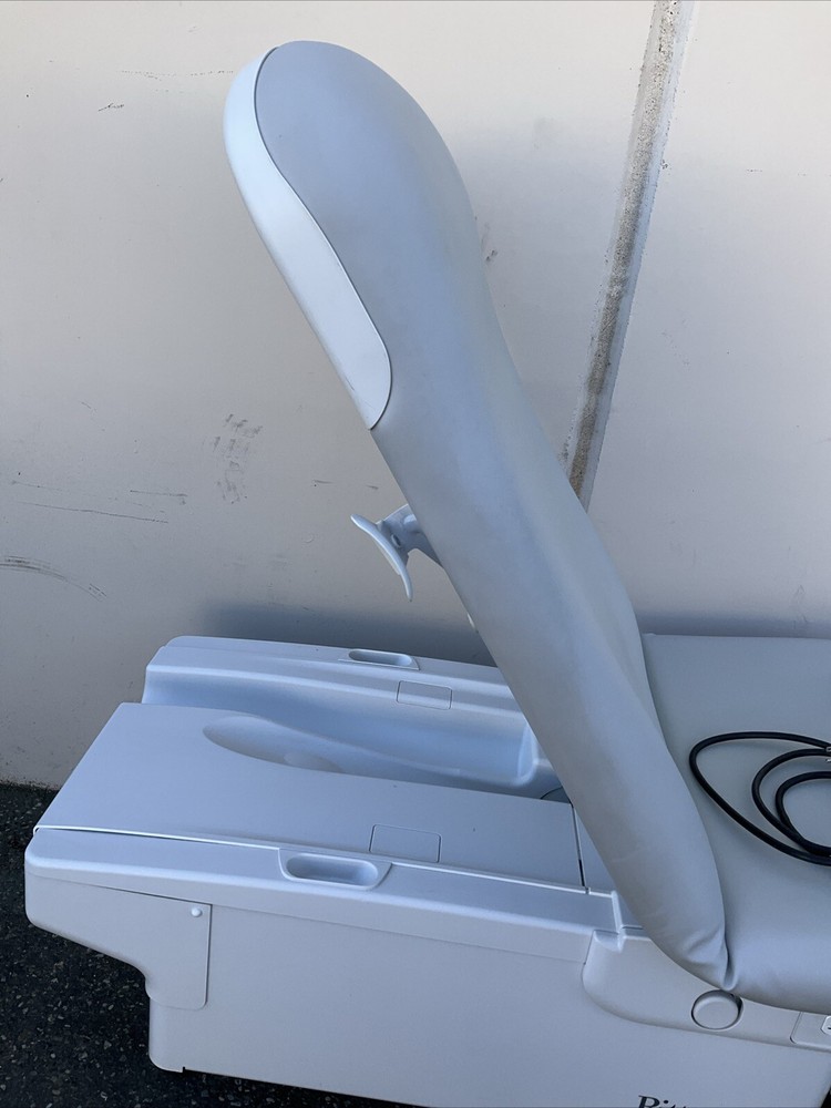 Ritter Midmark 224 Power Table ADA