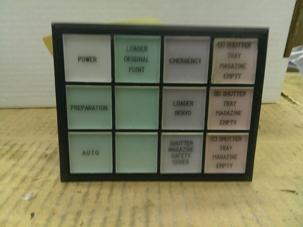 IDEC SLC-30 12 POSITION LIGHT PANEL DC24V