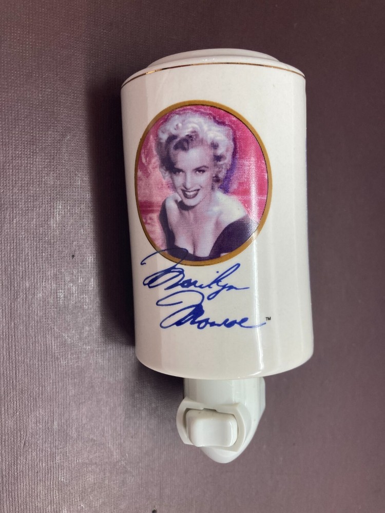 Marilyn Monroe Plug in Ceramic  night light