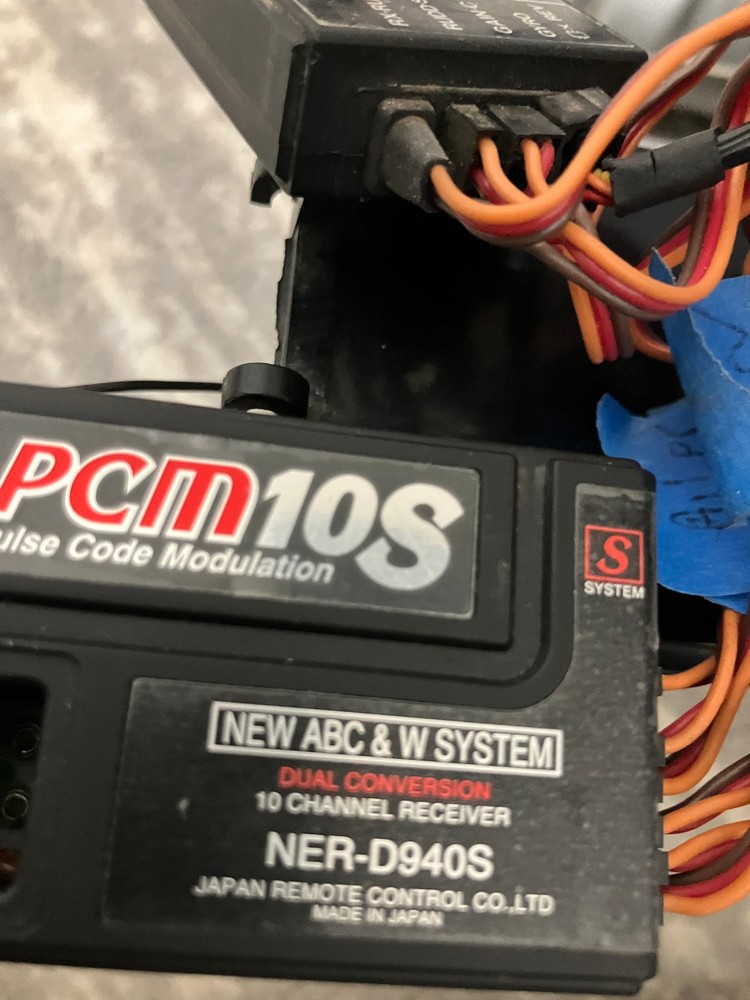 2 hirobo shuttle z helicopters