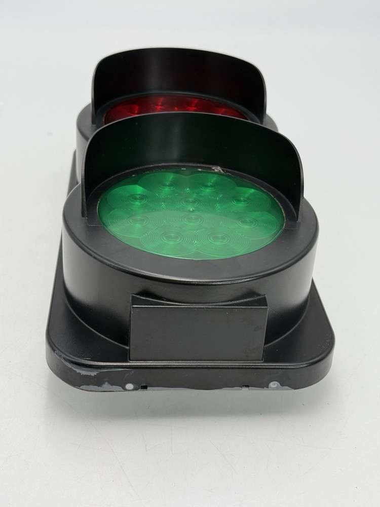 Traffic Control Visual Signaling Light Red & Green Truck Loading Dock Light