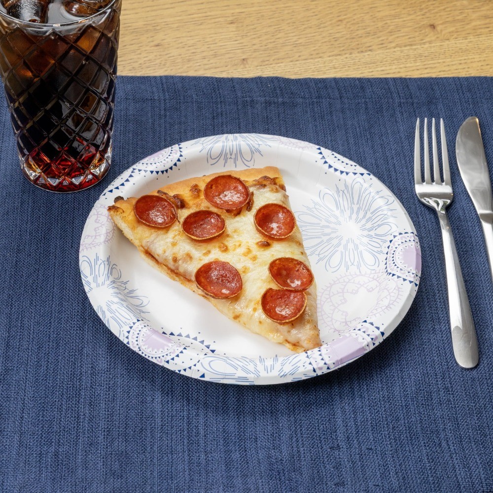 Great Value Disposable Paper Plates, 8.5", 100 Count