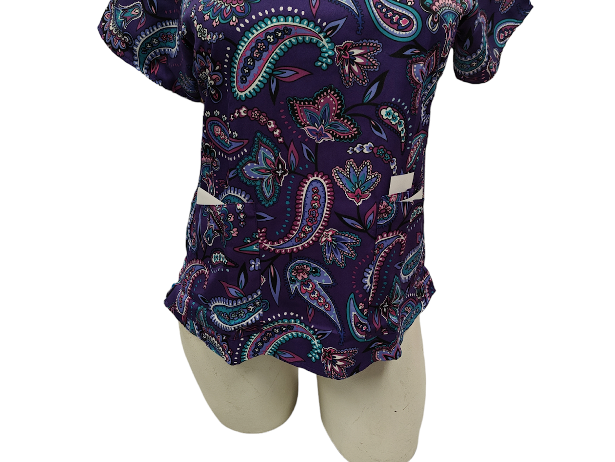 Vera Bradley Halo V6117 MAK Makani Paisley Blackberry V-Neck Print Scrub Top