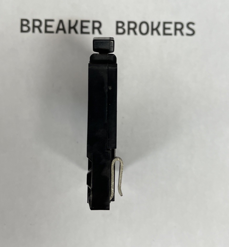 Challenger Crouse Hinds A120L MH120L 1 pole 20 amp 120v Left Hk SHIPS TODAY FAST