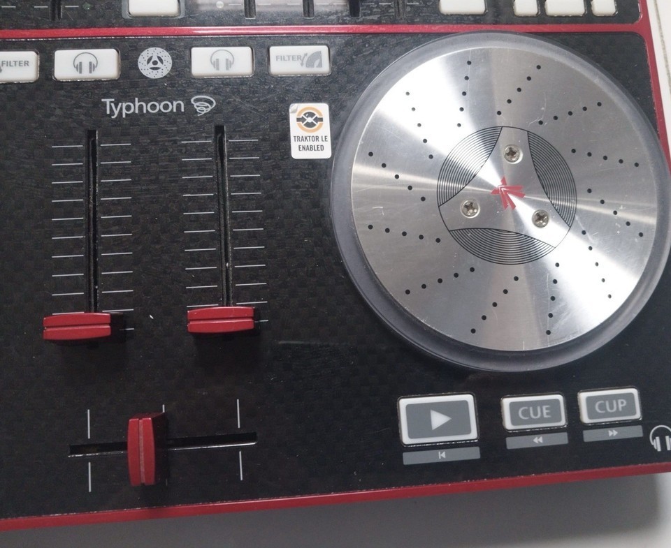 Vestax Typhoon DJ Virtual Midi Controller Double Deck Windows Mac 2009