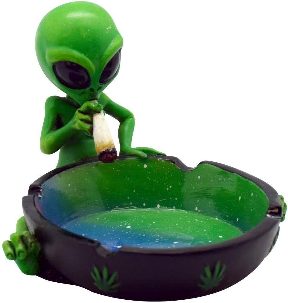 Alien Smoking Ashtray, 4 inches, Multicolor