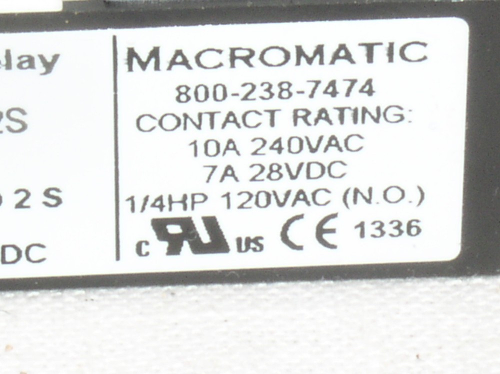 MACROMATIC THR-10262-F2S FIXED 2 SECOND TIME DELAY ISOLATED RELAY TIMER 10A 240V