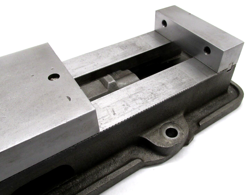 KURT ANGLOCK 6" MILLING MACHINE VISE - #D60