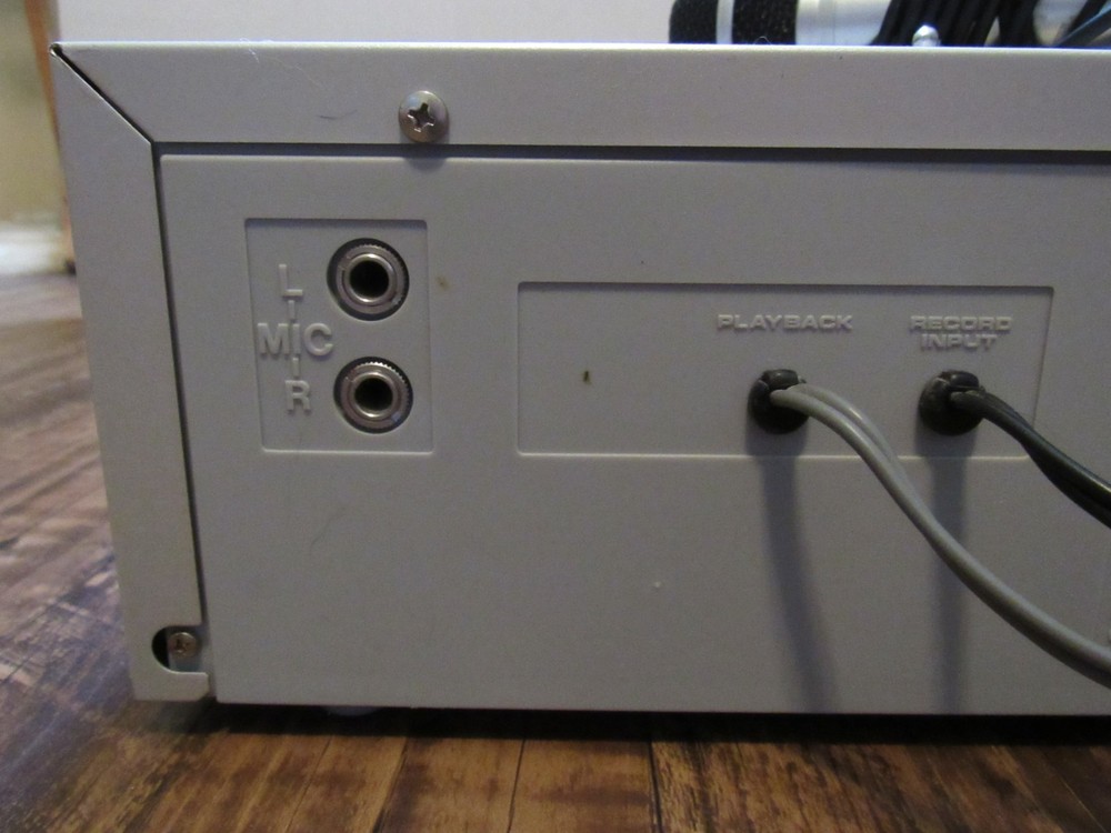 Proformance Synchronized Dual Cassette Deck Model 564-93281350 W/ Microphone