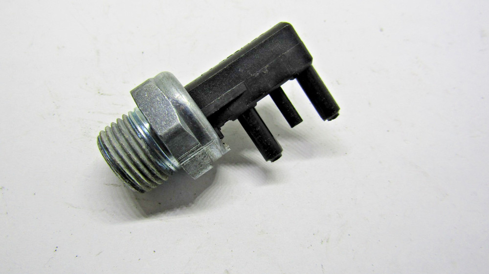 Ported Vacuum Switch Standard PVS30