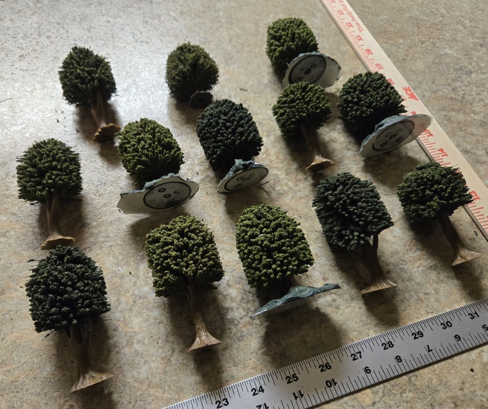 Gaming / Modeling Terrain - Trees (48)