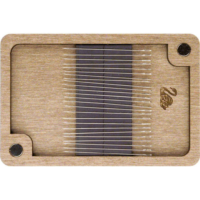 Needlework Holder "Spool of thread"