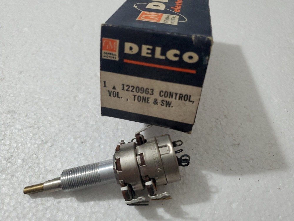 DELCO Control Volume Tone Switch Part #1220963  - Potentiometer
