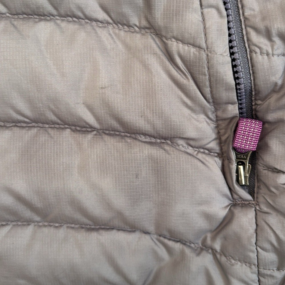 Girl's Patagonia Down Sweater in Smokey Violet, Size L(12)