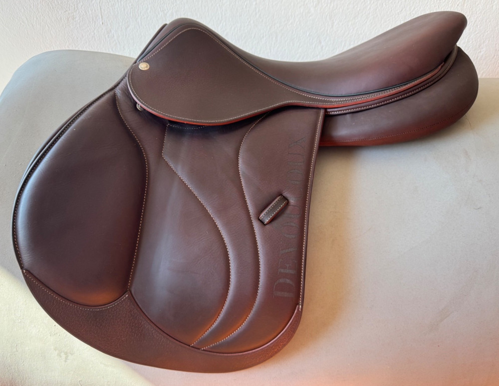 18" Devoucoux Biarritz S Saddle - 2017 - 2A - Full Buffalo - MINT!