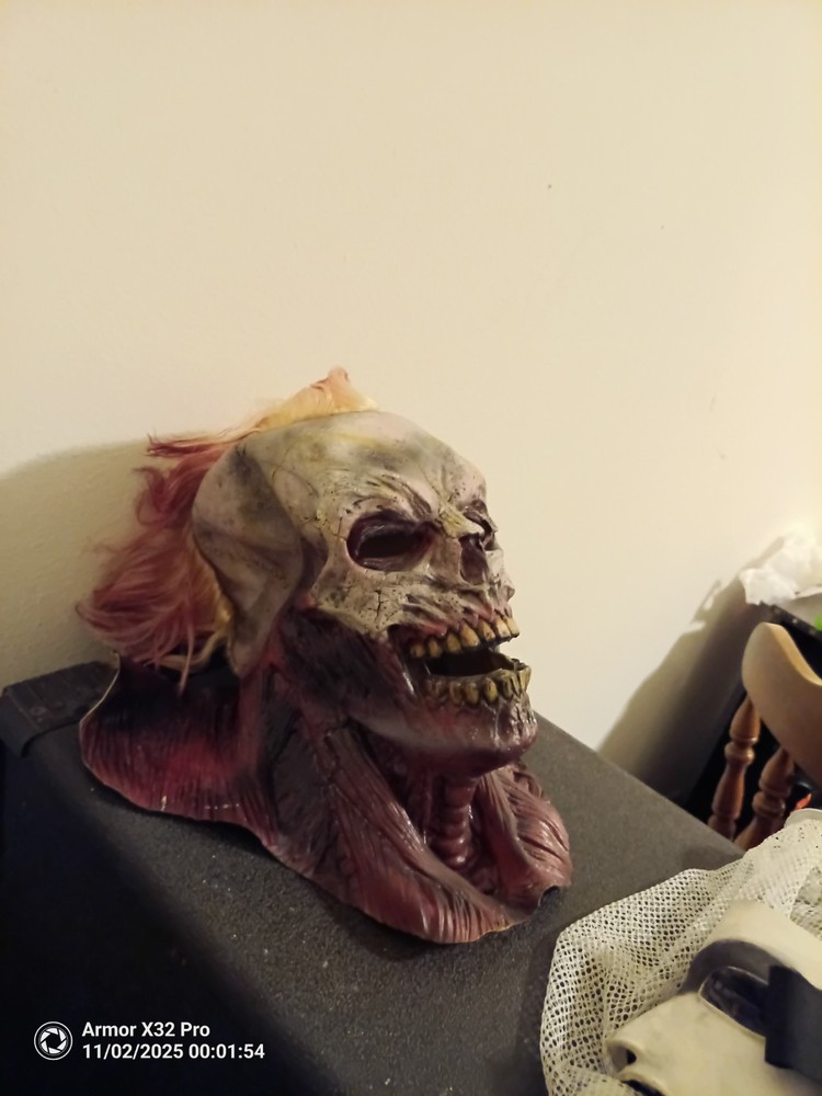 zombie skull mask W/Mohawk