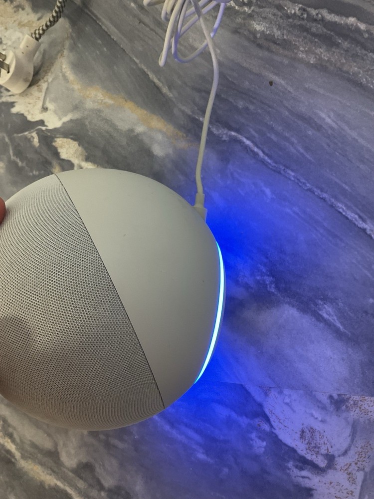 Amazon Echo 4th Gen Bluetooth Smart Speaker L4S3RE