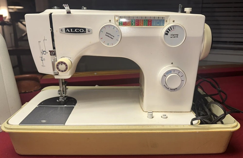 Alco Sewing Machine E56941 Allyn Model 2200