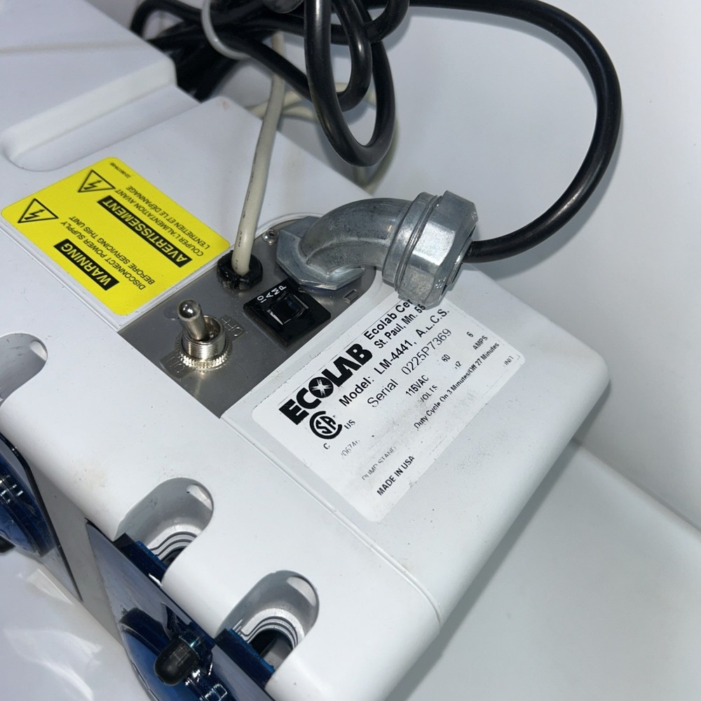 ECOLAB Advanced Laundry Control 4 Pump Model LM4441 (PUMP ONLY)