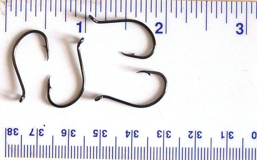 100 Danielson HCBOBN Black Chrome Octopus Fish Hooks Size 2