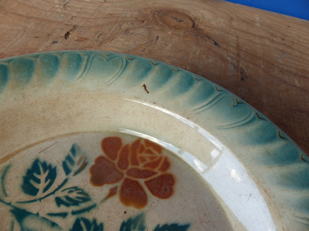 Vintage Roses Model Table Plate From Castres