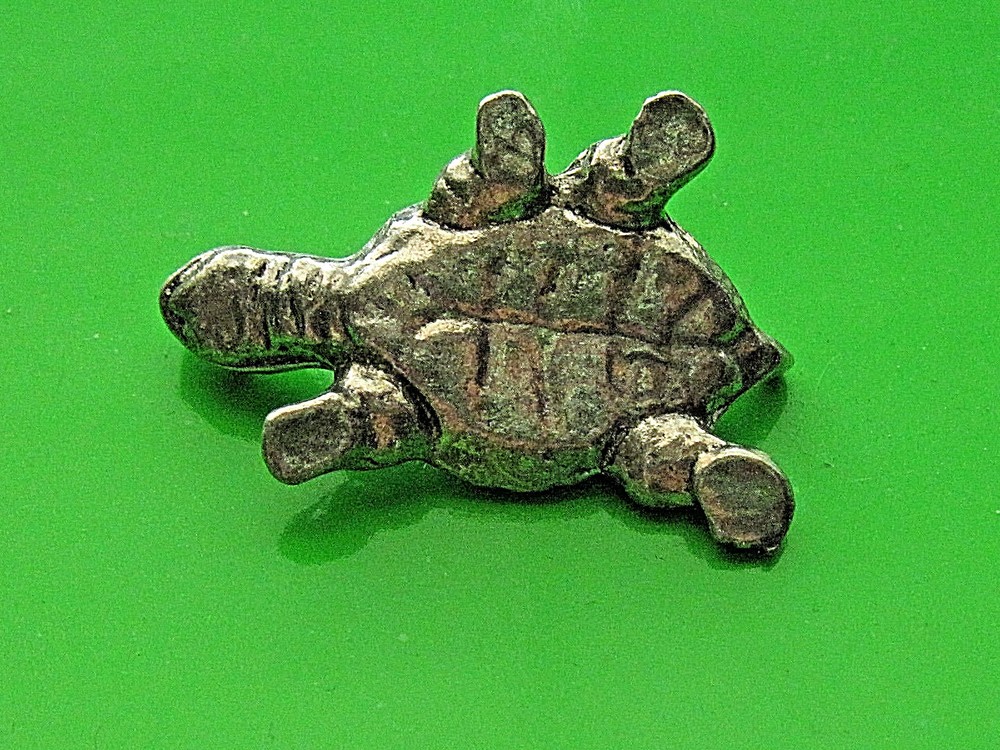 TURTLE - figurine , mini statue GIFT BOXED