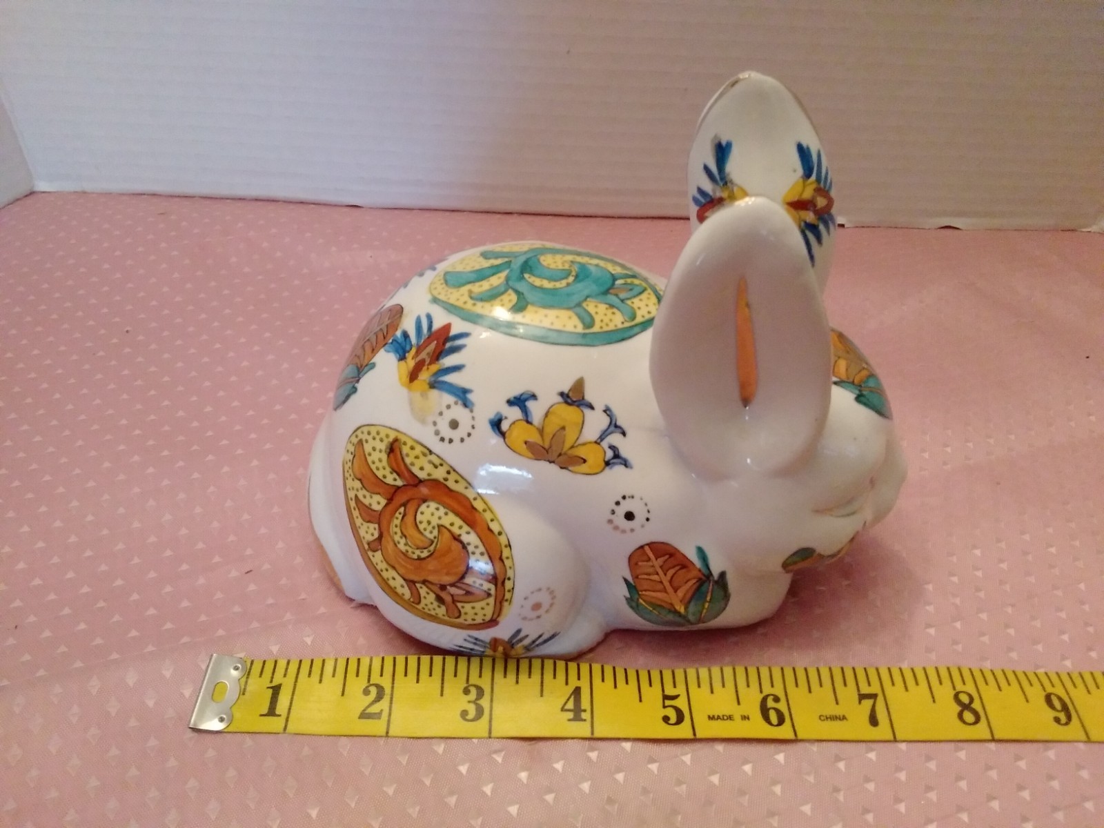 Imari Style Rabbit Japanese Hand Painted Porcelain Floral Design Gold Accents