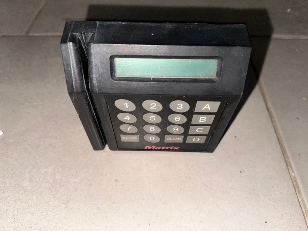 Matrix HID Access Control Unit Card Reader With Keypad Model 01-12015C 5N44