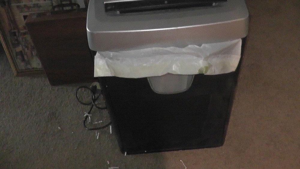 shredder fellowes dm12c