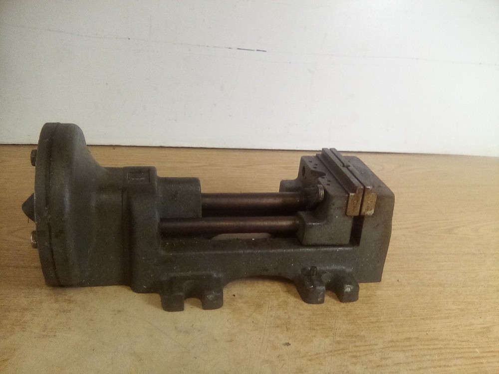 Heinrich 44-3 Pneumatic Vise