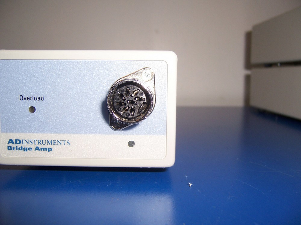 12091 Adinstruments ML221 bridge amp