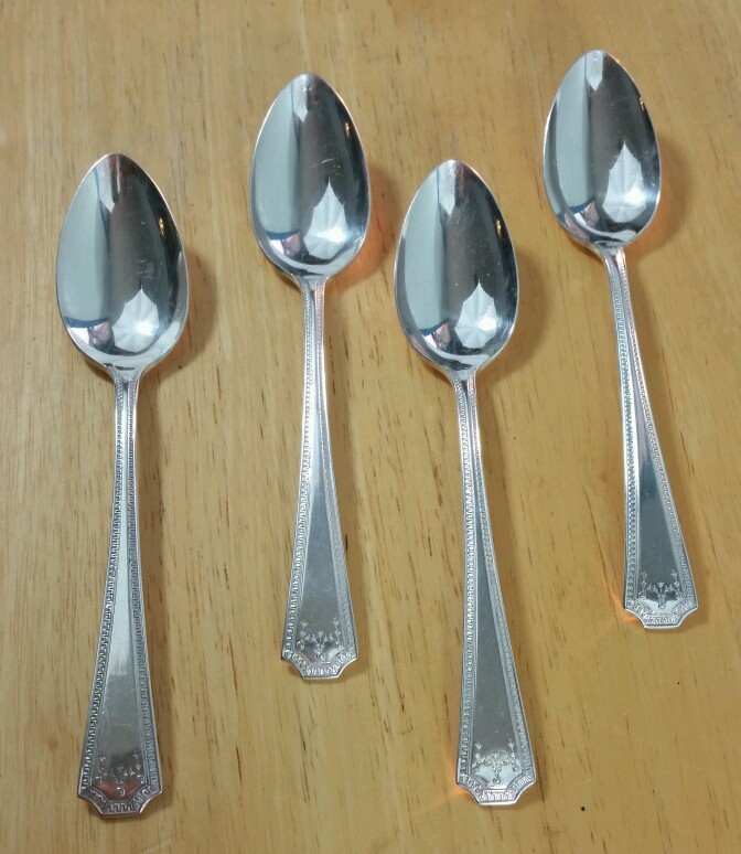 4 NICE NATIONAL SILVER CO VINTAGE 1930 ADAM PATTERN TEA SPOONS