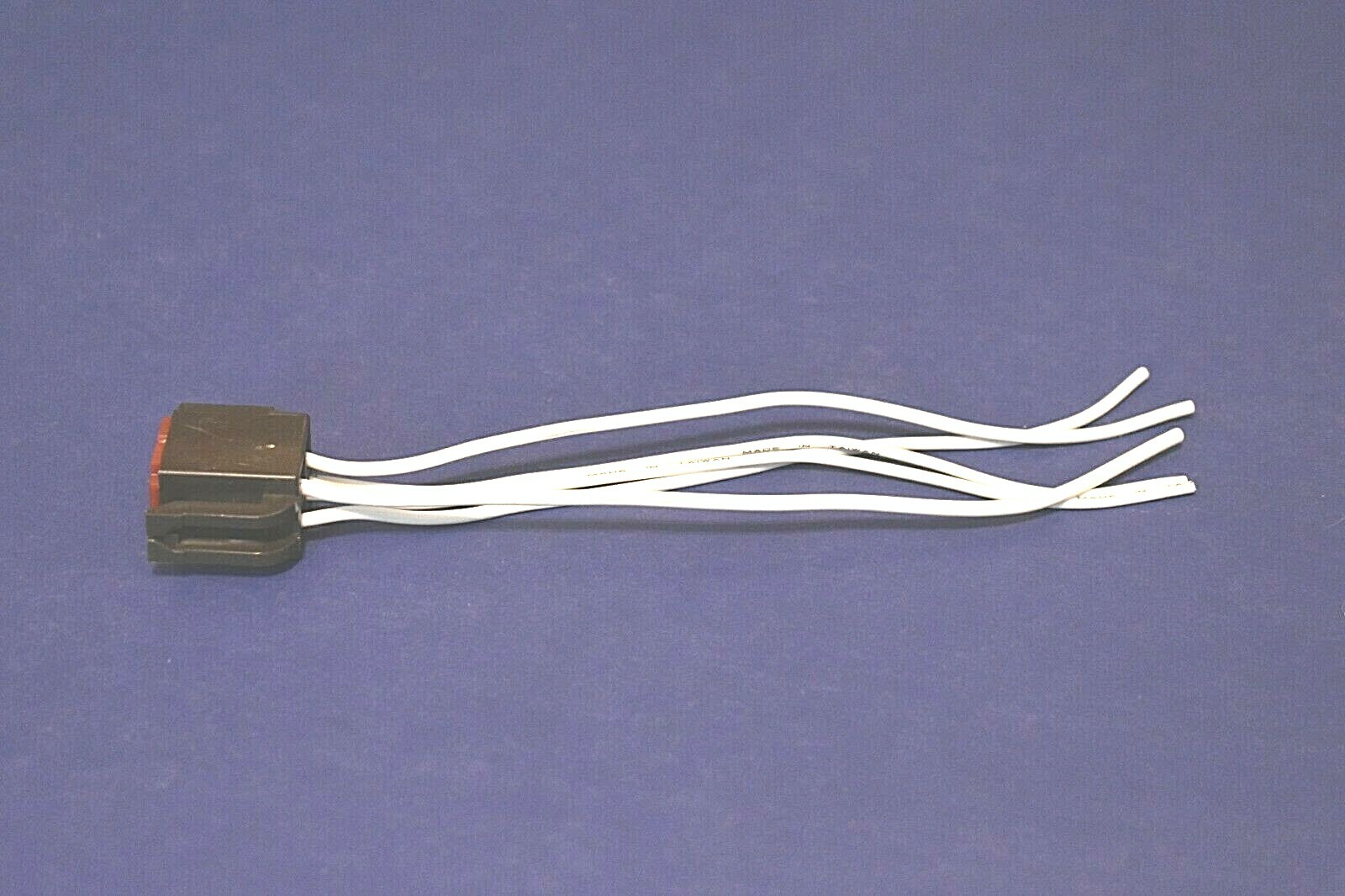 Ford Electronic Engine Control Computer EEC Relay Harness Connector Socket Plug