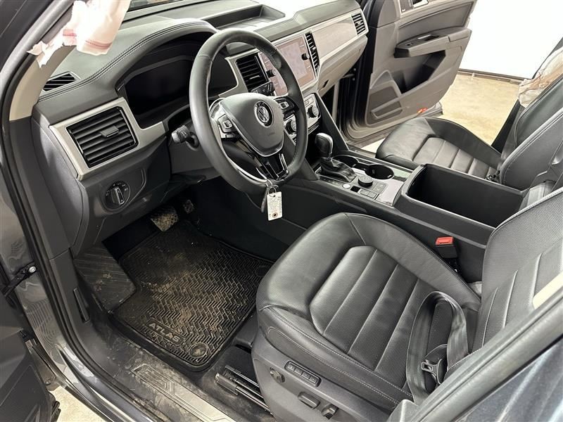 Camera/Projector Camera Front Windshield Mounted Fits 18-20 ATLAS 2474901
