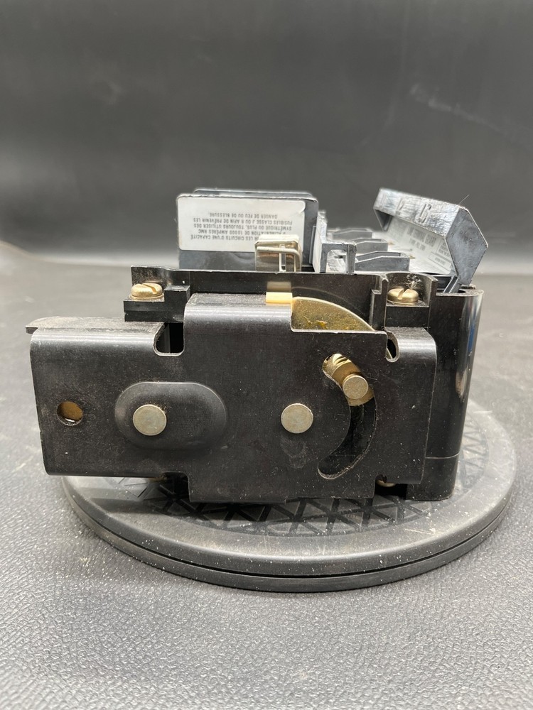 ALLEN‑BRADLEY 1494V‑DS30 Disconnect Switch USED