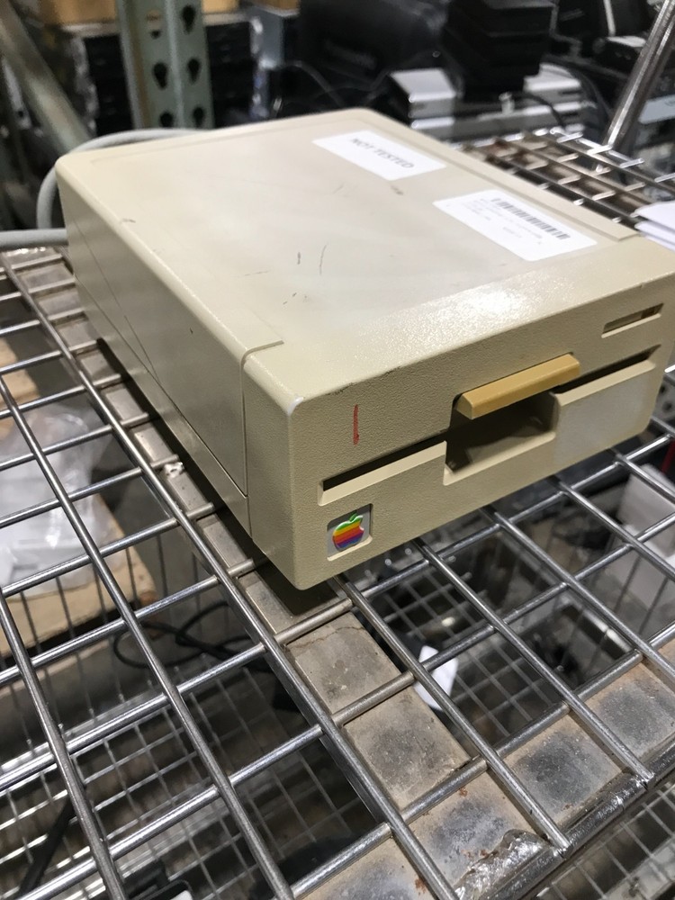 🍎 Vintage Apple Computing 5.25" External Floppy Disk Drive A9M0107