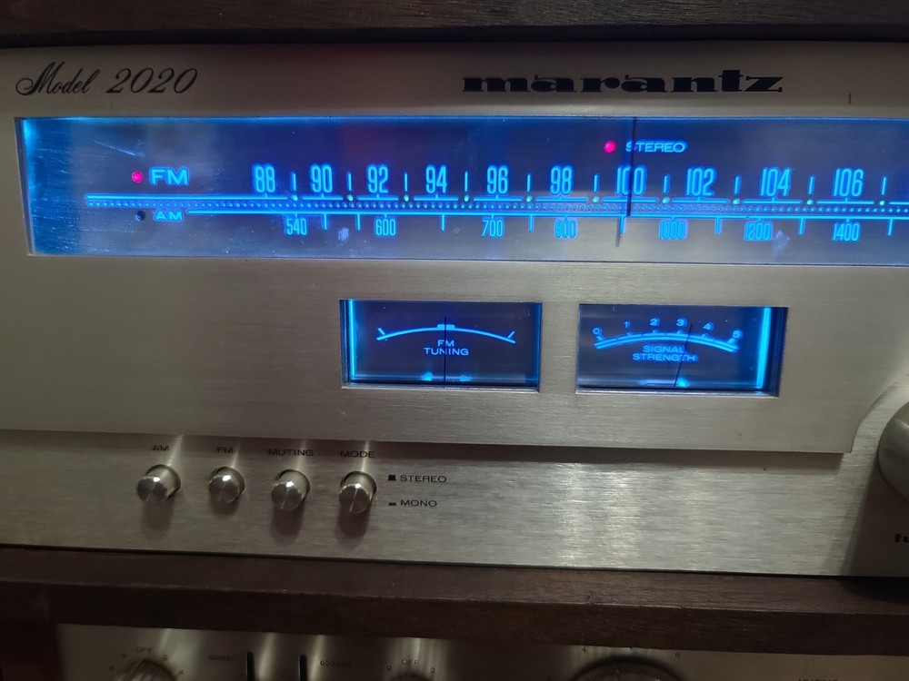 PRO SERVICED CHERRY MARANTZ 2020 W/WOOD CASE, TIFFANY INPUTS