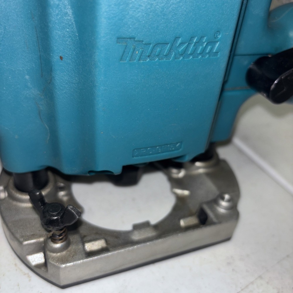 Makita Router Model 3621 New - Open Box