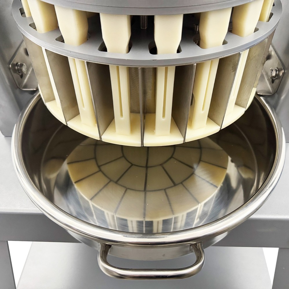 Manual Dough Divider Dough Cutter Commercial Bakery Dough Processing Machine