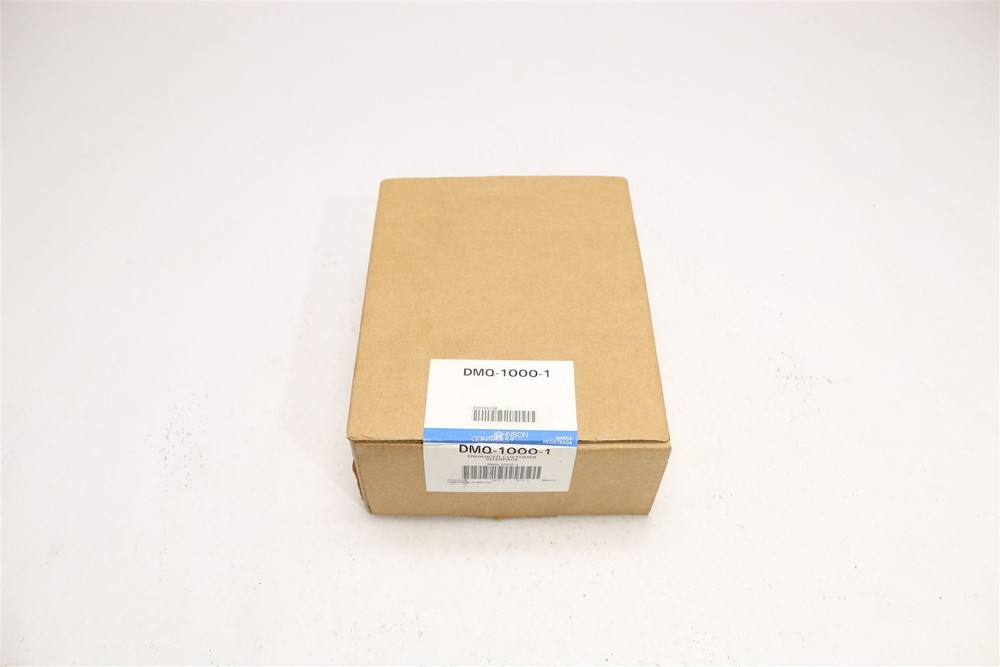 JOHNSON CONTROLS THERMOSTAT WALL MOUNT ENHANCED CUSTOMER INTERFACE DMQ-1000-1