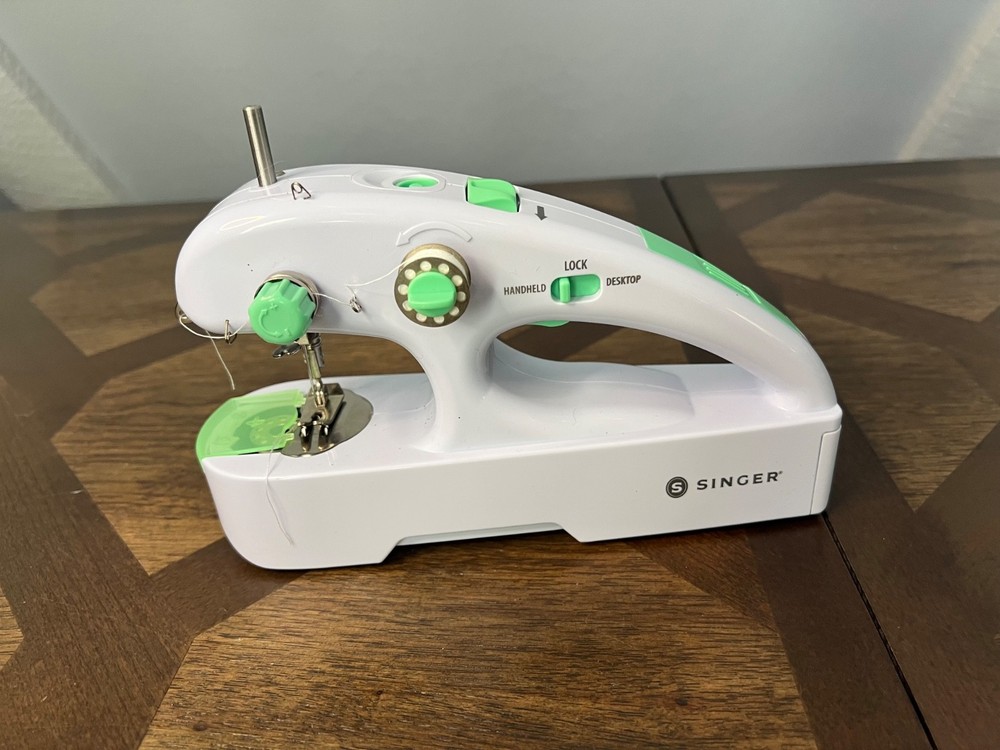 Singer Stitch Quick+ Cordless Mending Sewing Machine Portable
